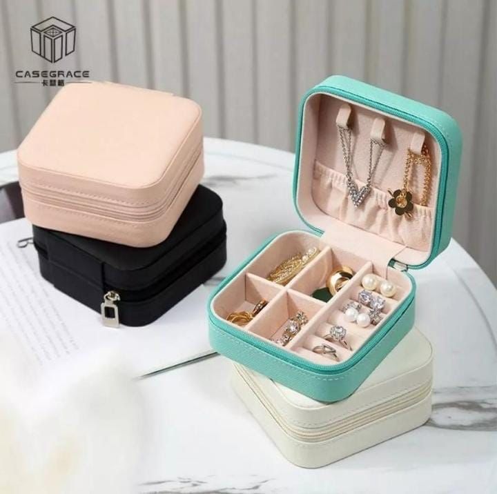 Portable PU Leather Jewelry Organizer Box